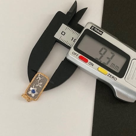 Junkirenzeハニカム、桔梗サファイアペンダントトップ