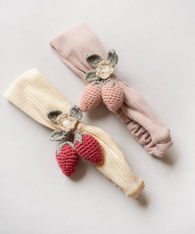 mocmof 編みモチーフ付きヘアバンド 622-651053 | TAKARAYA ONLI