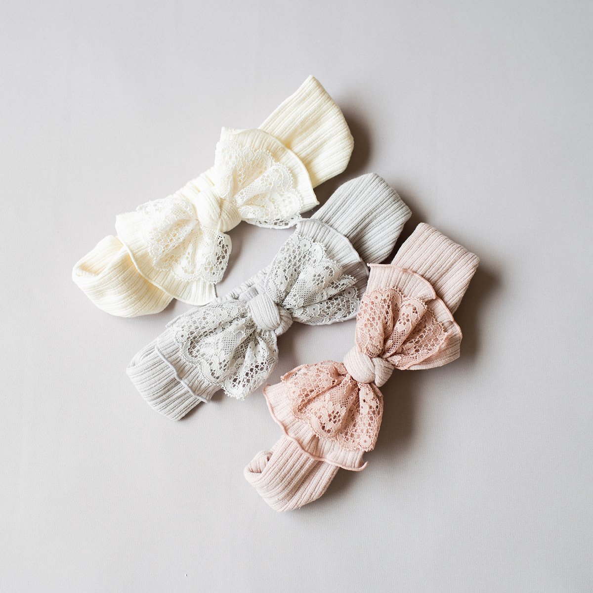 mocmof おめかし レース ヘアバンド 600-556114 | TAKARAYA ONL