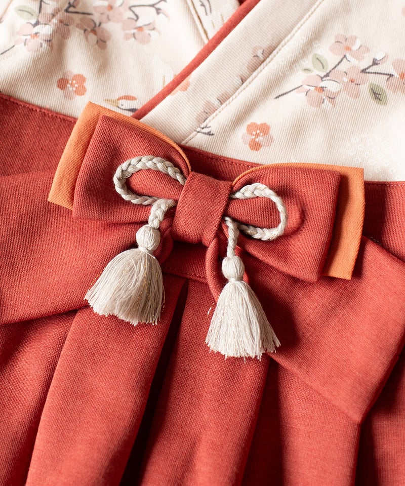 ノベルティ対象] mocmof 袴ロンパース（つる柄） 622-650001 | TAKAR