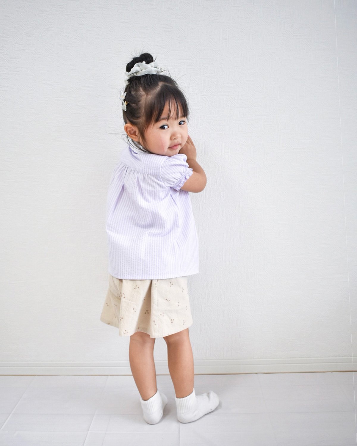 オレボレブラ♥️ぶたさん刺繍ブルーストライプチュール襟袖半袖