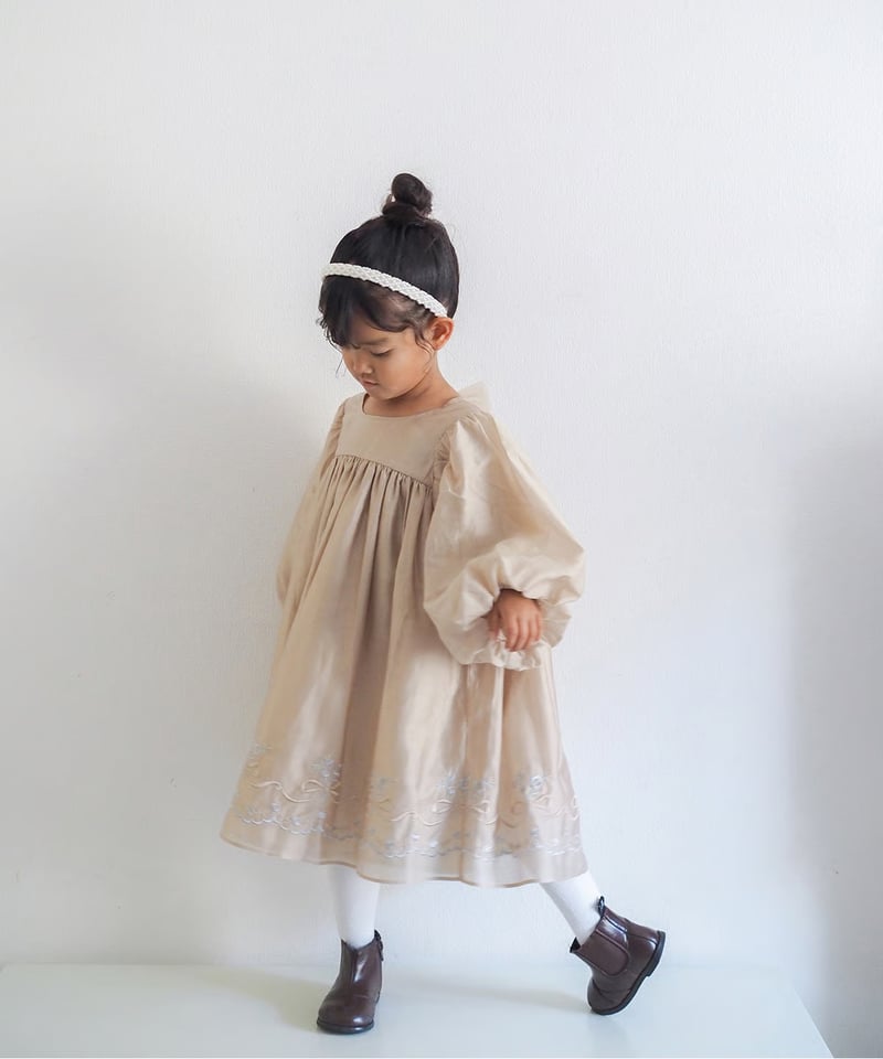 coto cotte 裾刺繍シアーパフワンピ 722-571024 | TAKARAYA ON