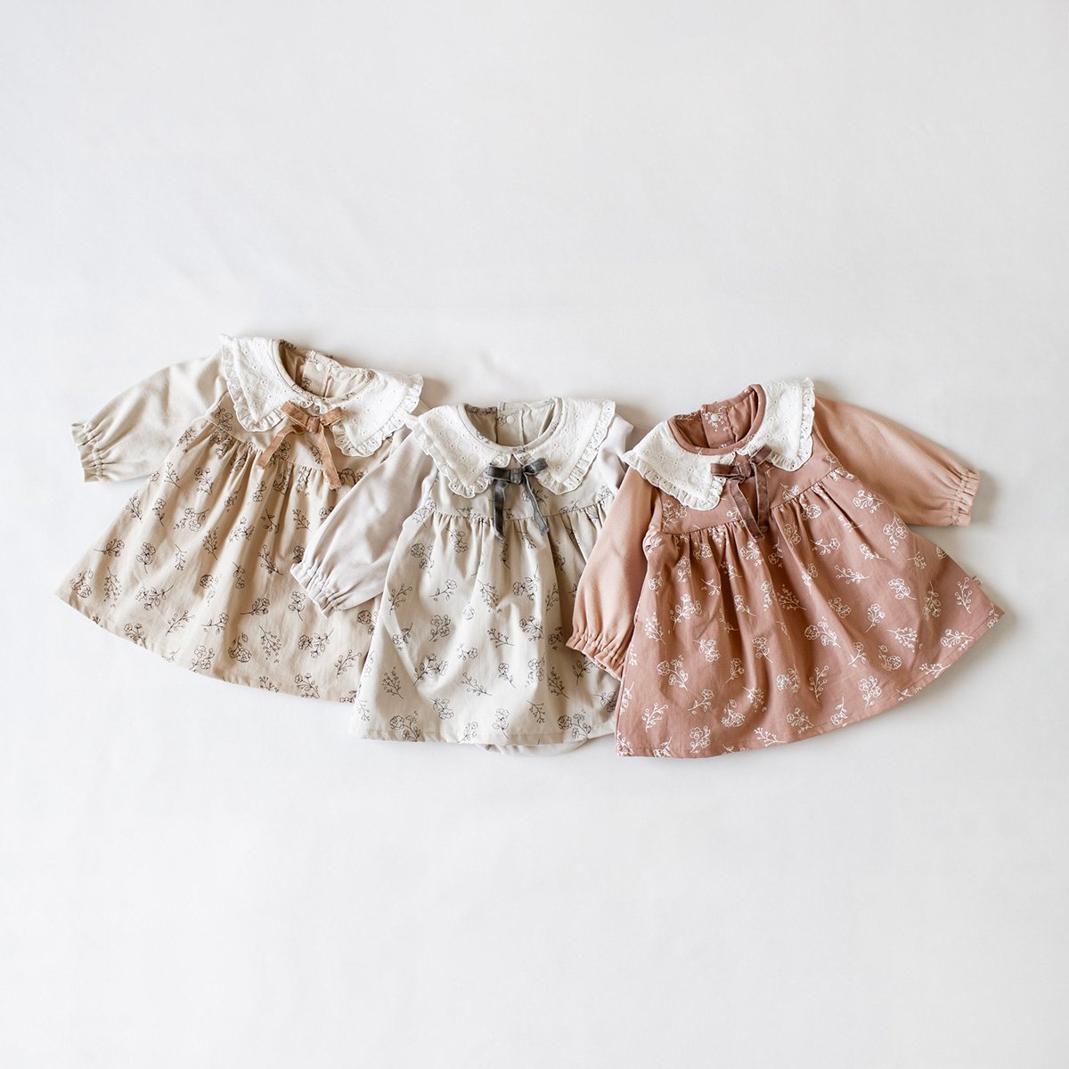 OSH KOSH 希少‼︎花柄コーデュロイロンパース OSH KOSH 希少‼︎花柄コーデュロイロンパース