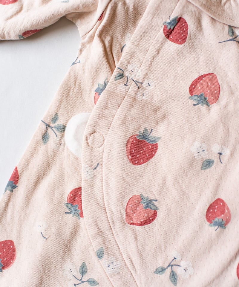 mocmof いちご柄かんたんロンパース 622-651042 | TAKARAYA ONLI