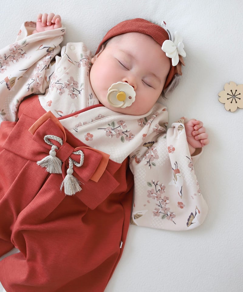 ノベルティ対象] mocmof 袴ロンパース（つる柄） 622-650001 | TAKAR