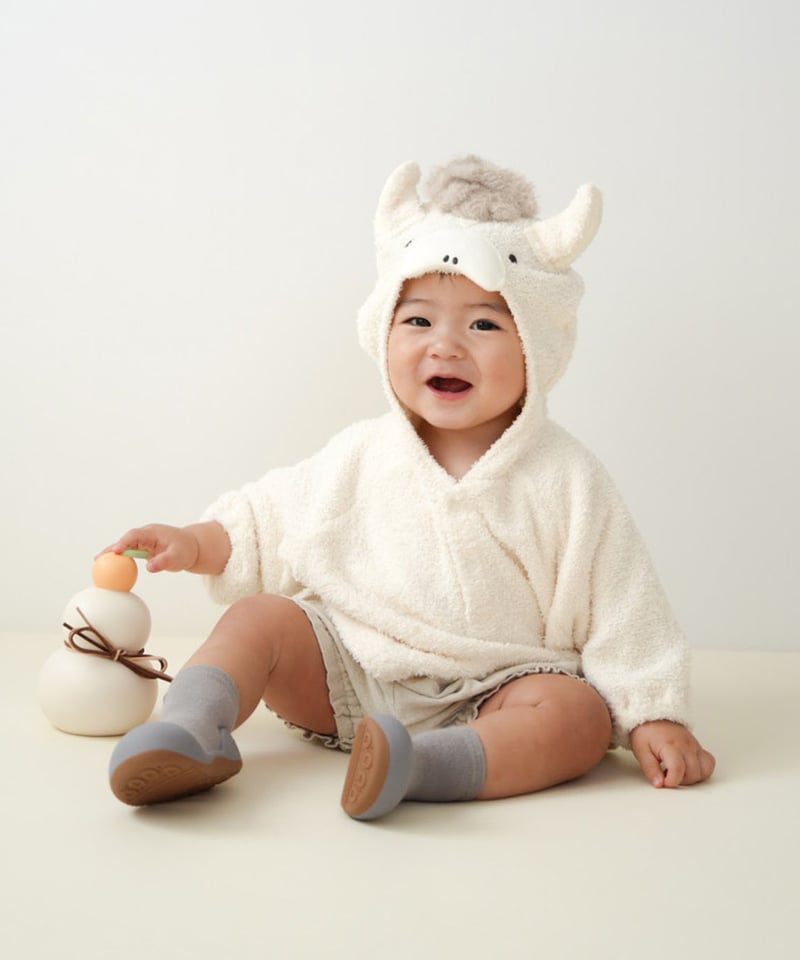 mocmof なりきり干支ケープ（2026） 622-650012 | TAKARAYA ON