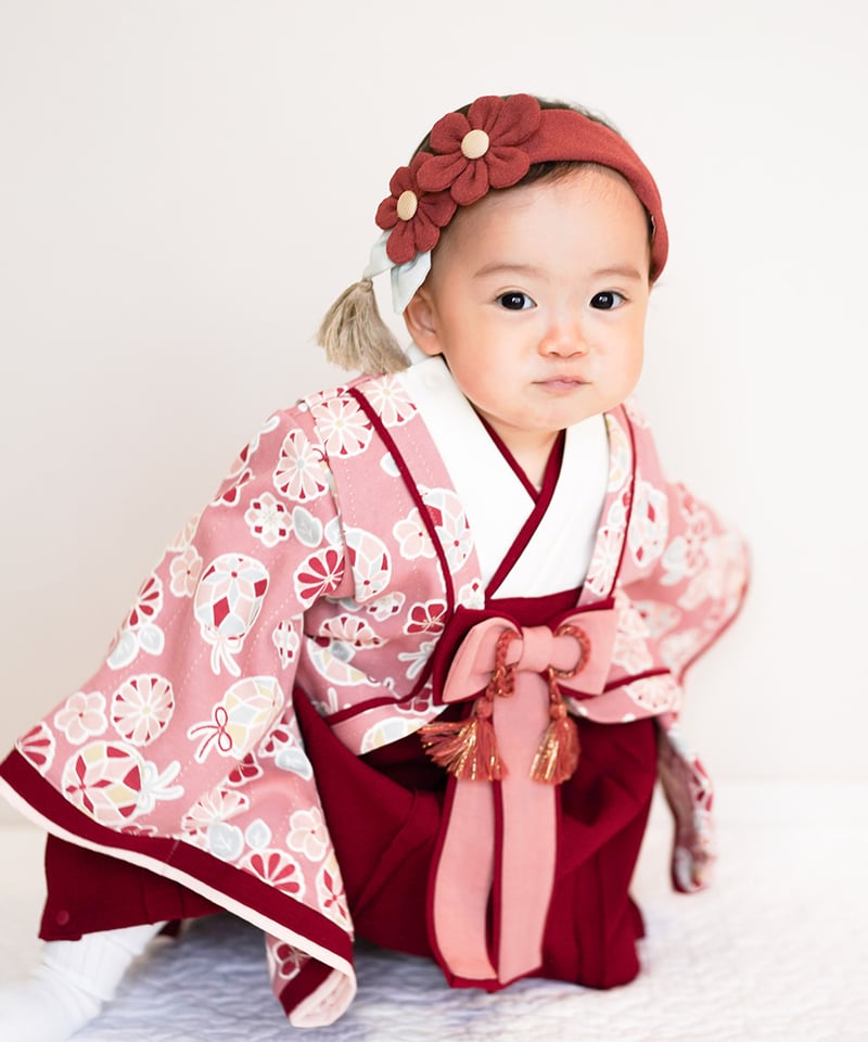 美品　着物(袴姿で駒遊びをする子供）☆お買い得 美品 着物(袴姿で駒遊びをする子供）☆お買い得 美品 着物(袴姿で駒