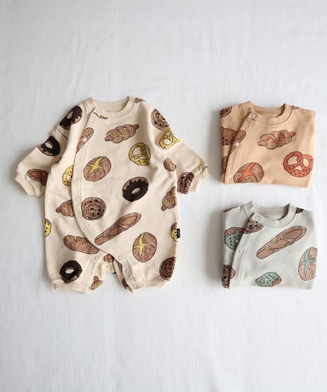 ★完売品★ 【BABY】リボン柄ロンパース 予約商品/66㎝-90㎝>リボン柄ロンパース | SQUSQU