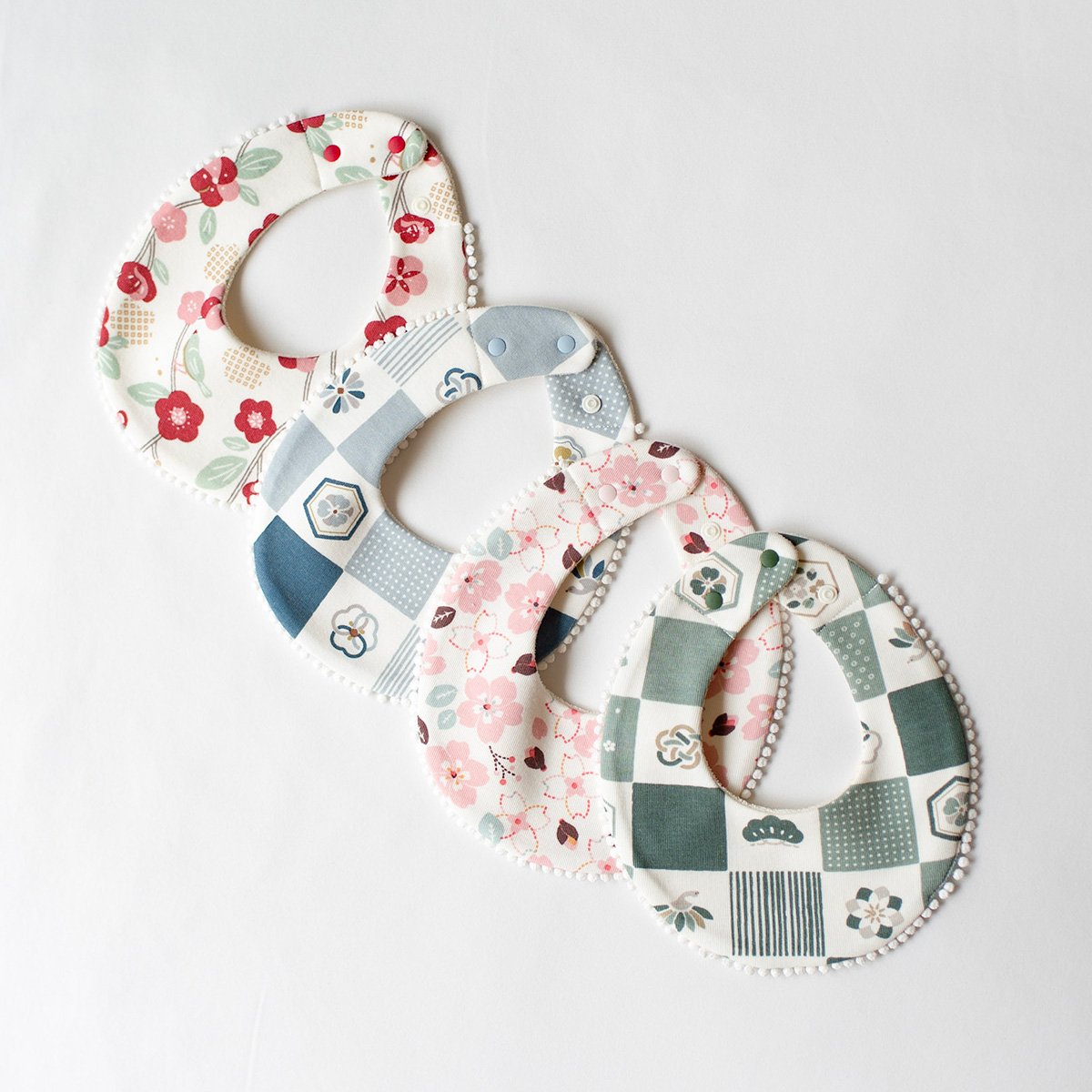 パイルスタイ　【チェリー】1枚900円　もくもくスタイ mocmof 和柄スタイ（ペットOK) 622-650008 | TAKARAYA ONLIN