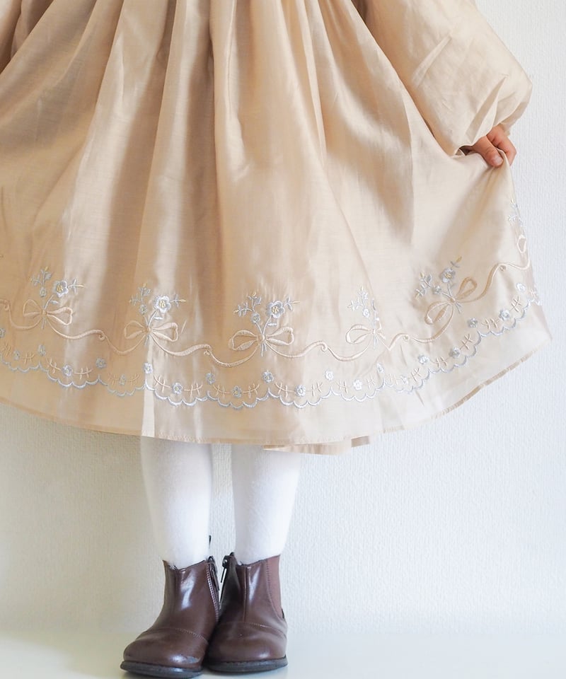 coto cotte 裾刺繍シアーパフワンピ 722-571024 | TAKARAYA ON