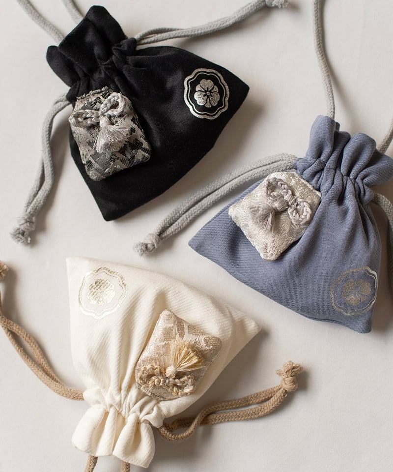 mocmof お守り巾着ポシェット 622-651066 | TAKARAYA ONLINE