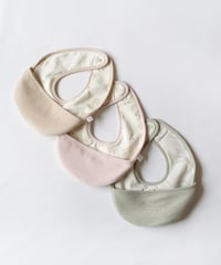 mocmof　お守りポケット付きスタイ　622-650027