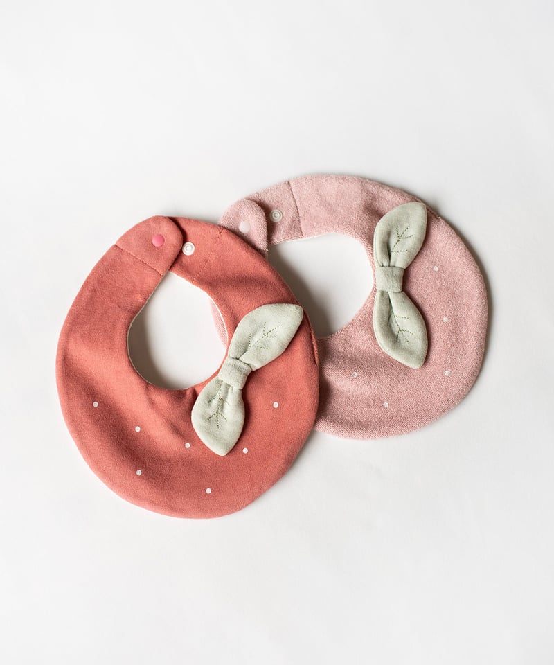 mocmof いちご ベビースタイ 622-554044 | TAKARAYA ONLINE