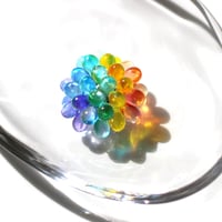 にじいろのブローチ