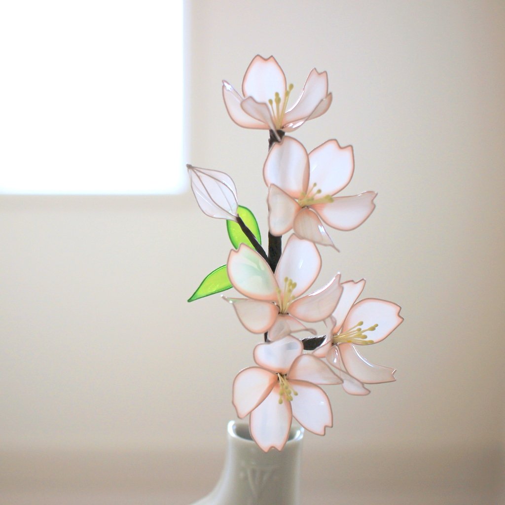 光に透ける桜〈Dip Art〉 | 透明創造室