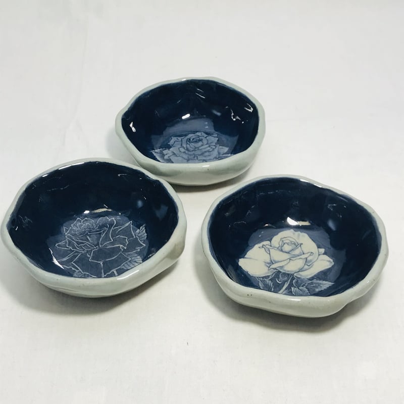 手びねり豆皿3点セット【薔薇・B】 | 辻修窯