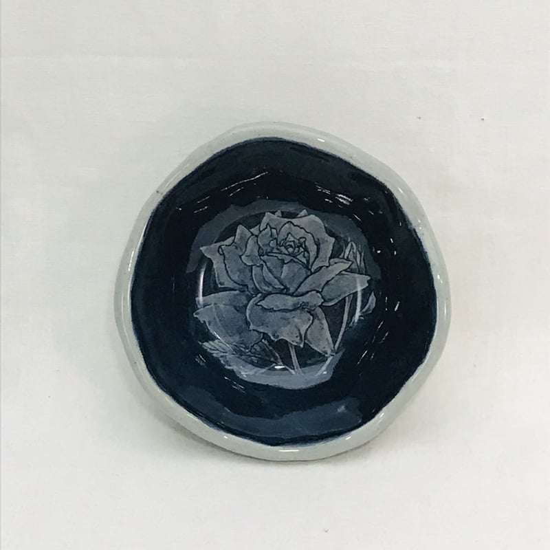手びねり豆皿3点セット【薔薇・A】 | 辻修窯
