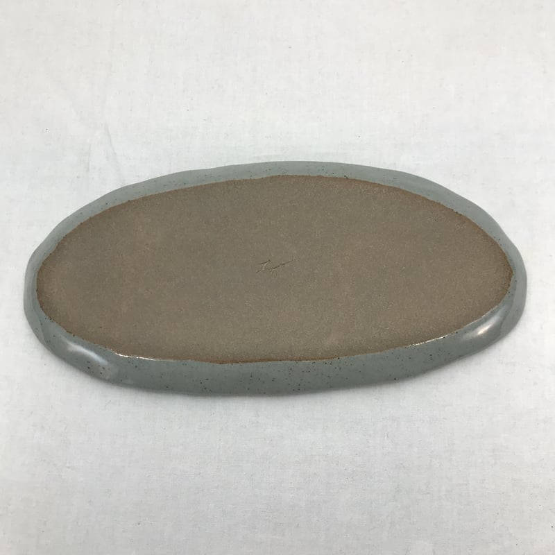 チューリップデザインの楕円皿 染錦チューリップ（紫） 皿（楕円・大） ｜ 有田焼の源右衛門窯公式