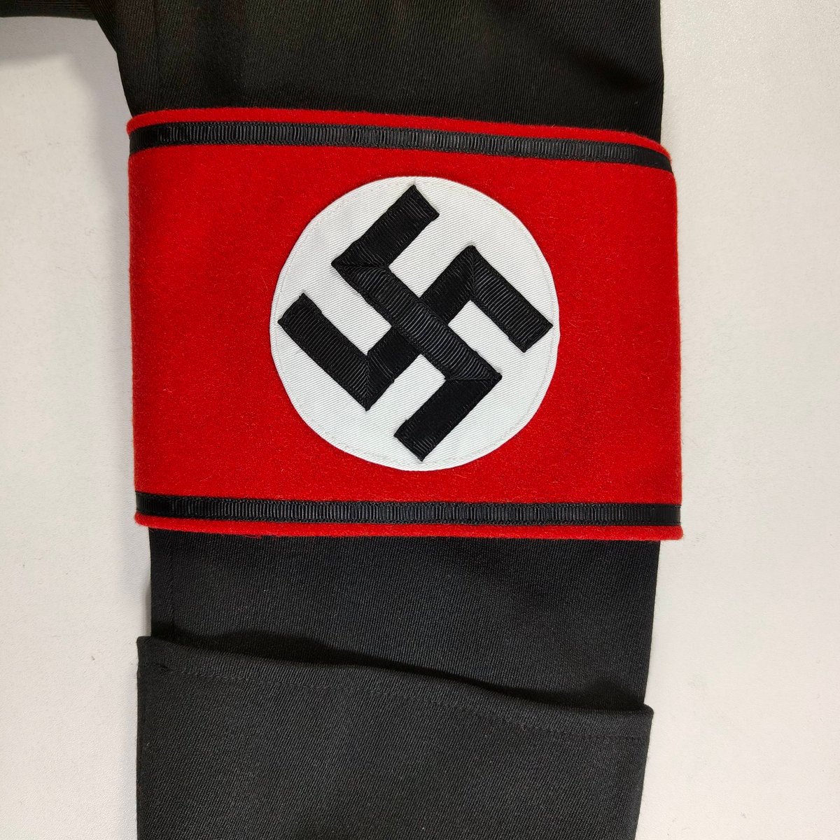 ナチス・ドイツ軍デーニッツ提督直筆サイン fit=scale-down,w=1200