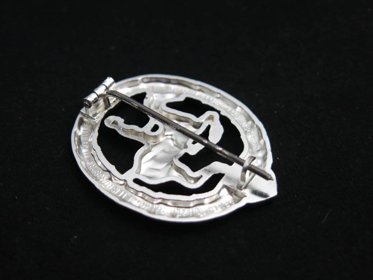 ＢＷドイツ軍/連邦軍＊ＲＥＩＣＨＳＢＵＮＤ＊名誉メダル・銀章（実物） WW2 ナチスドイツ軍 馬術協会章 銀章 精密複製 | MilitaryX's STORE