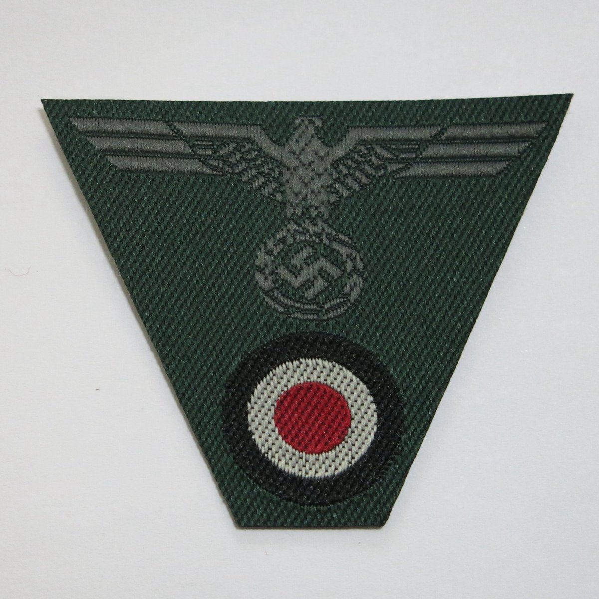 WW2ナチスドイツ軍 国防軍 初期型 陸軍山岳帽用 T型BEVO帽章 鷲