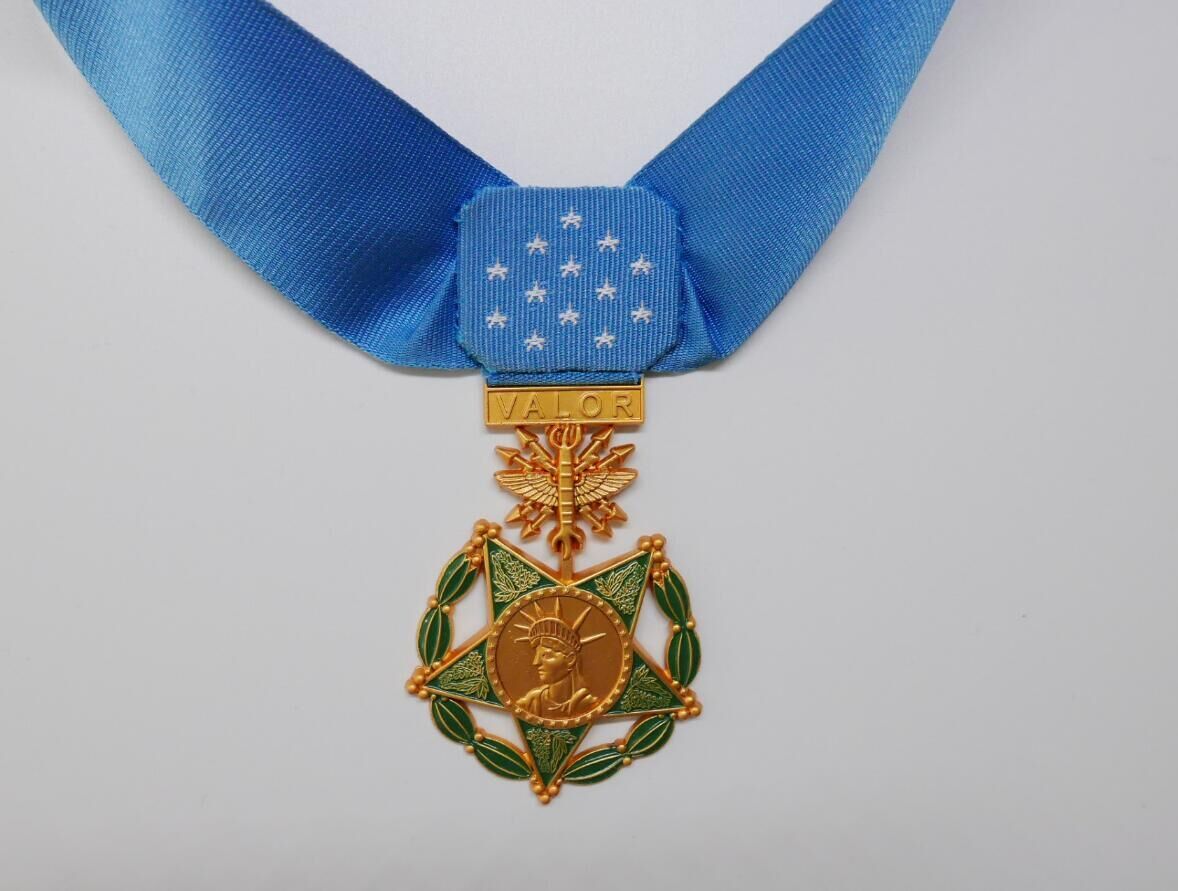 アメリカ 空軍名誉勲章 箱付 米軍 | MilitaryX's STORE