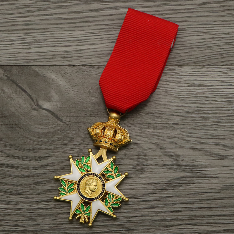 レジオン・ドヌール勲章 フランス軍 仏軍 ナポレオン フランス 名誉軍団 レジオンドヌール勲章 初期型 皇帝ナポレオン 精密