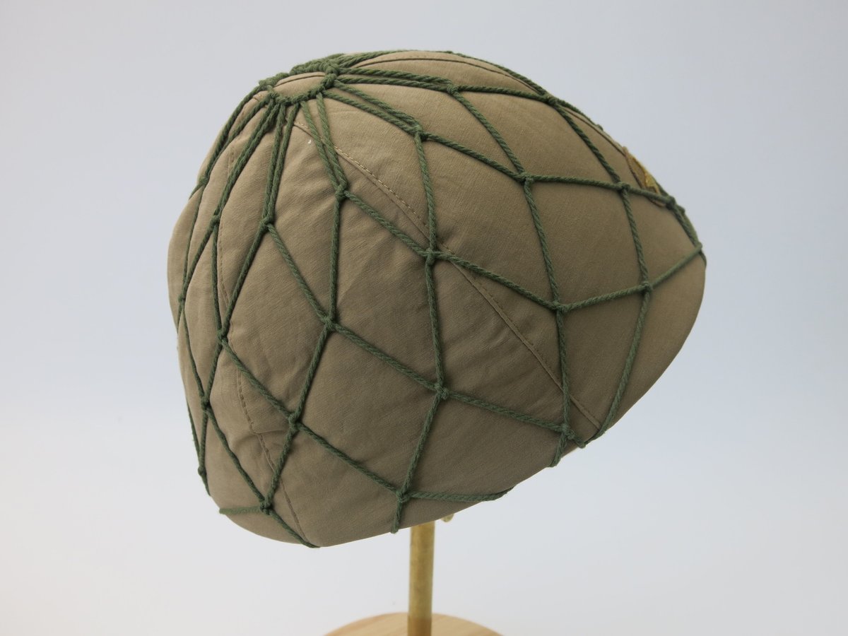 日本軍　九〇式鉄帽　レプ（カバー偽装網付き） 日本軍 九〇式鉄帽 レプ（カバー偽装網付き）