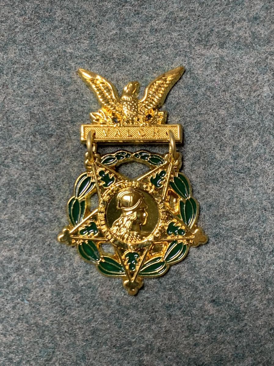 ★アメリカの勲章/徽章＊ノヴァ カイザリアのラトガース大学章（実物） アメリカ 勲章 レプリカ | MilitaryX's STORE