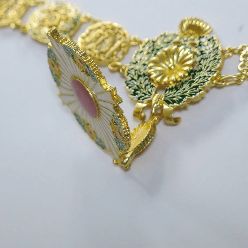 菊花章正章レプリカ 菊花章 正章 大勲位菊花大綬章 複製品 | MilitaryX's STORE