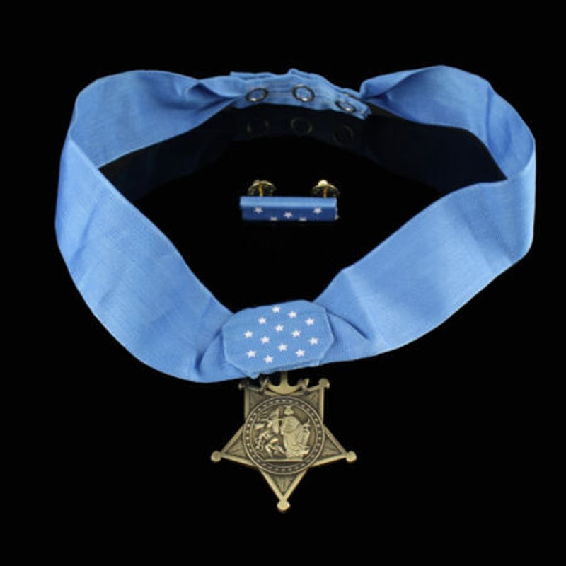 ウクライナ陸軍名誉勲章メダル-