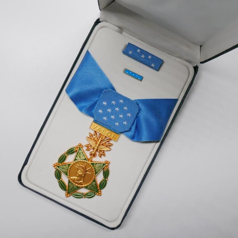 アメリカ 空軍名誉勲章 箱付 米軍 | MilitaryX's STORE