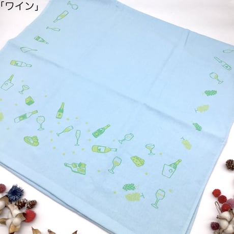 くまさんの大人可愛い❣️片面パイル・プリントバスタオル