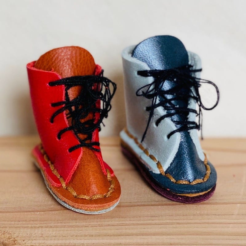 革で作る ミニチュアブーツ 紐あり | Alivework  