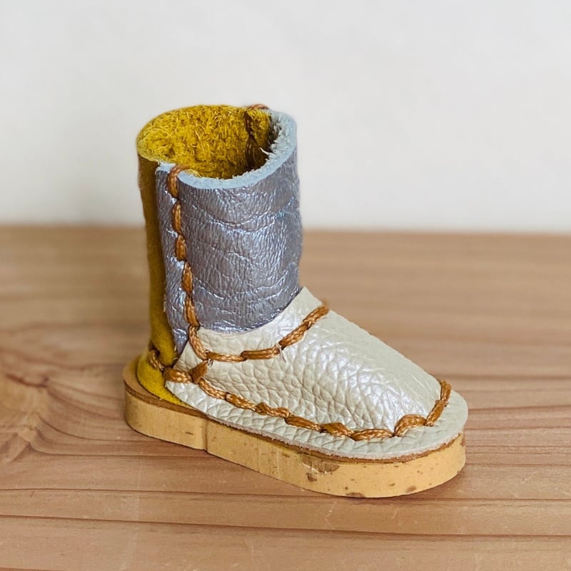 革で作る ミニチュアブーツ 紐なし | Alivework  