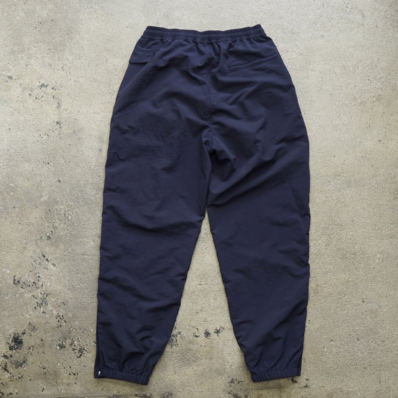 迷迭香 マンネンロウ NYLON HARVEST TRAINER ネイビー 2 マンネンロウ 迷迭香 ナイロンハーベストトレーナー NYLON HARVEST