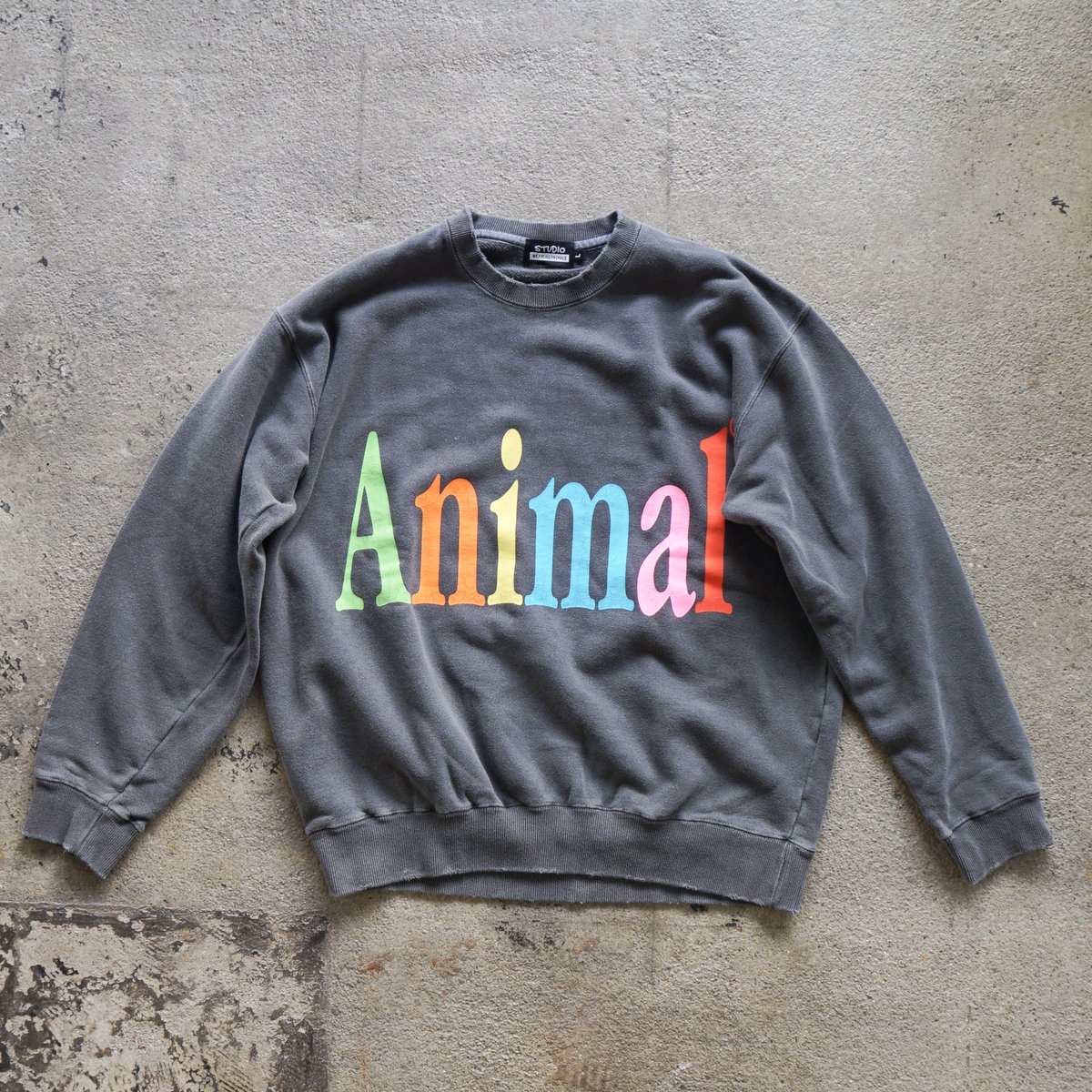 スタジオウィーアーオールアニマルズ スウェット トレーナー STUDIO WEAREALLANIMALS*Animals Letter SWEATSHIR