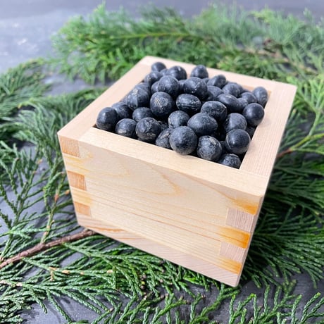 農家が作る、昔ながらの製法で木樽で仕込んだ無添加のお味噌　原木椎茸仕込み