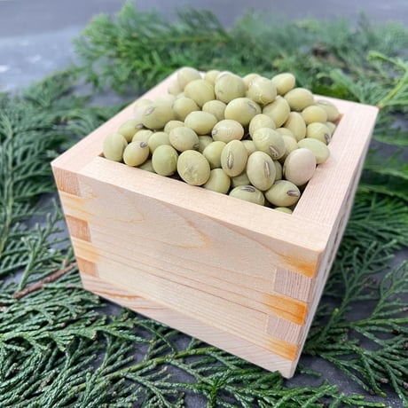 農家が作る、昔ながらの製法で木樽で仕込んだ無添加のお味噌　原木椎茸仕込み
