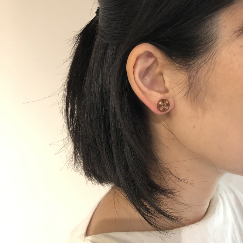 美品★うるつや遊光一粒ピアス No.467 ミニミニちゅるちゅるクリアビーズ 華奢ピアス うるつや