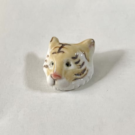 動物のブローチ | STORES