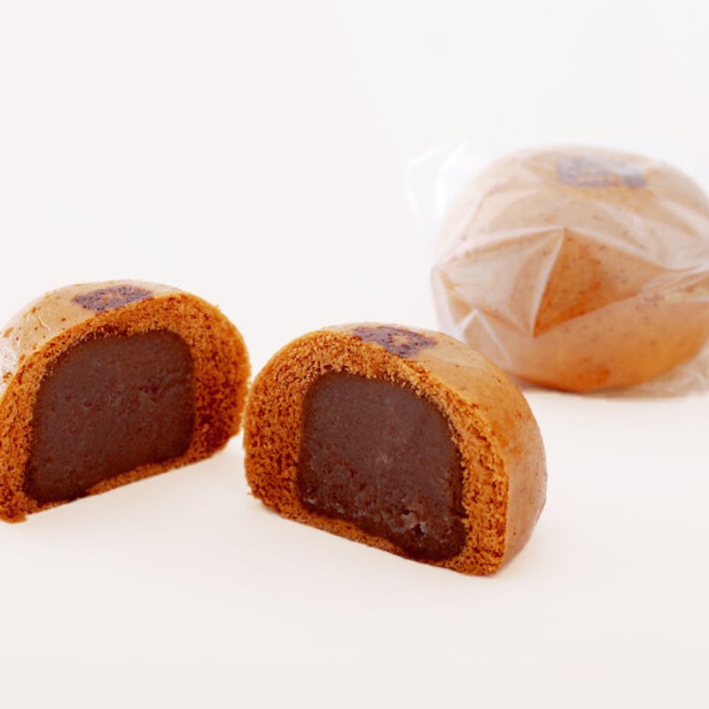 折鶴饅頭（おりづるまんじゅう）黒糖と塩こしあんの温泉饅頭