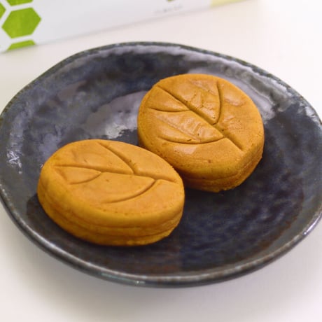 湯の山深蒸し伊勢茶まんじゅう