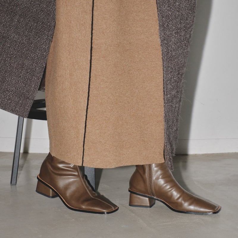 Stretch leather ankle boots hotsell