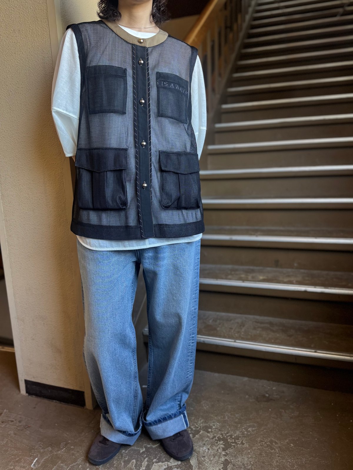 新品未使用タグあり！エイミーロウ　フード付き ブラック メッシュ ブリルベスト Eimee Law】バックフリルメッシュベスト | Selectshop shooby dooby