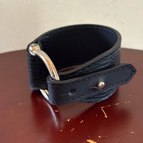 【ATELIER BRUGGE】　Horse shoe wide leather bracelet