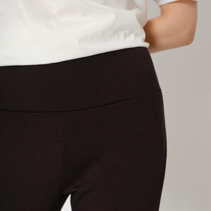 YENN】FRONT SLIT LEGGINGS | Selectshop shooby d