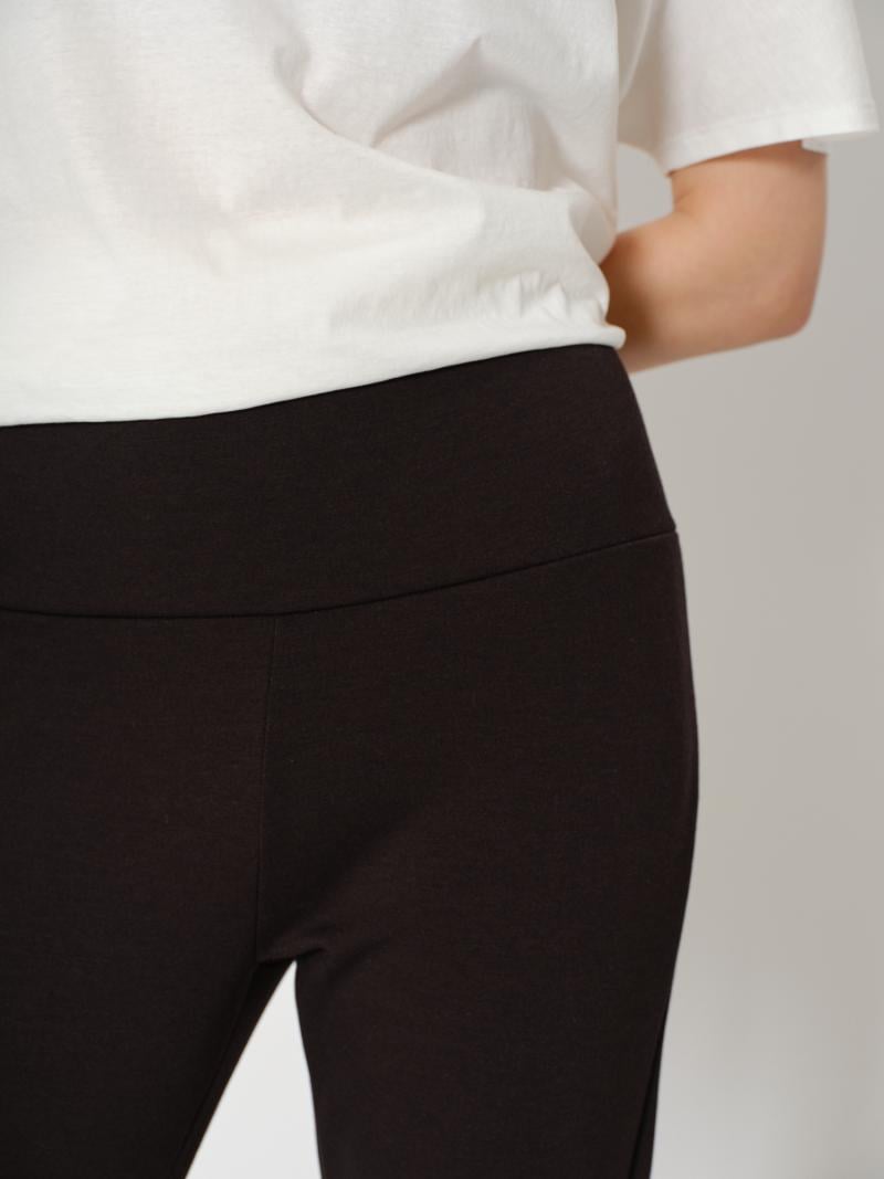 YENN】FRONT SLIT LEGGINGS | Selectshop shooby d YENN】FRONT SLIT LEGGINGS | Selectshop shooby d