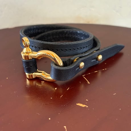 【ATELIER BRUGGE】　Horse shoe narrow leather bracelet