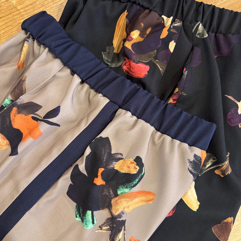 TRANOI】side line big flower pants | Selectshop